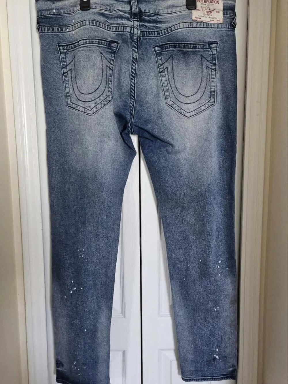 True Religion Men’s Jeans W42 Blue Straight Leg Distressed Paint Splatter Denim.